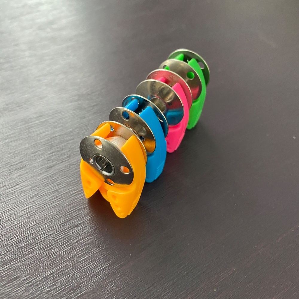 Bobbin holders pack - Picture 3 of 7